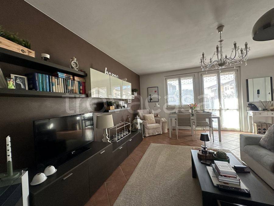 appartamento in vendita a Dello