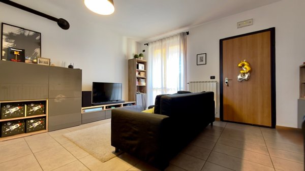 casa indipendente in vendita a Dello