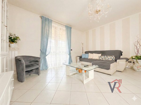 appartamento in vendita a Dello