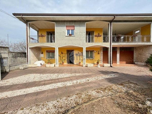 casa indipendente in vendita a Dello in zona Corticelle Pieve