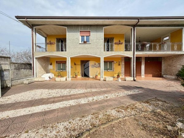 casa indipendente in vendita a Dello in zona Corticelle Pieve