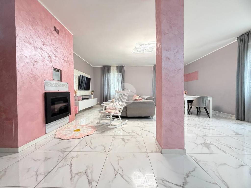 appartamento in vendita a Dello