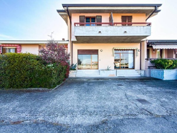 negozio in vendita a Dello