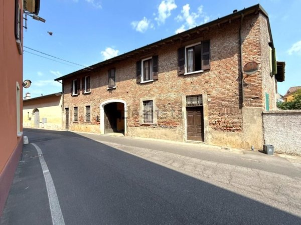 appartamento in vendita a Dello