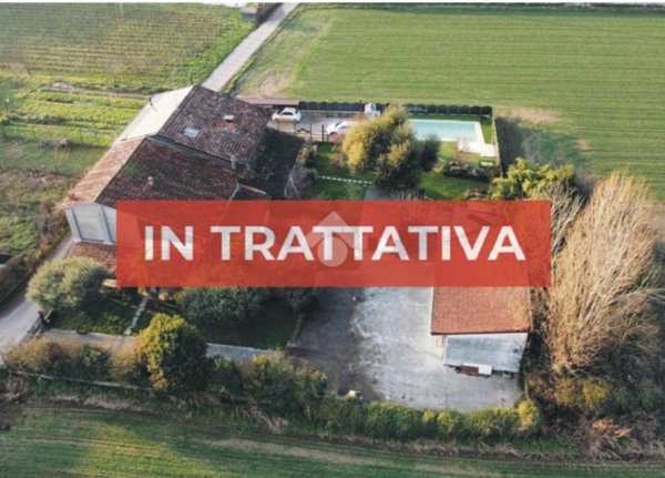casa indipendente in vendita a Dello in zona Corticelle Pieve