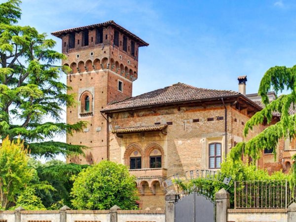 intera palazzina in vendita a Dello