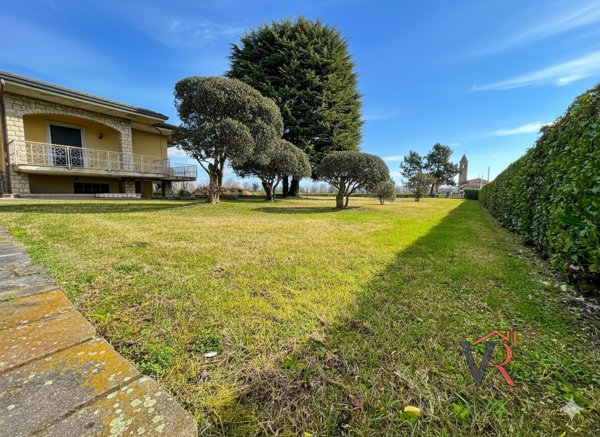casa indipendente in vendita a Dello in zona Quinzanello