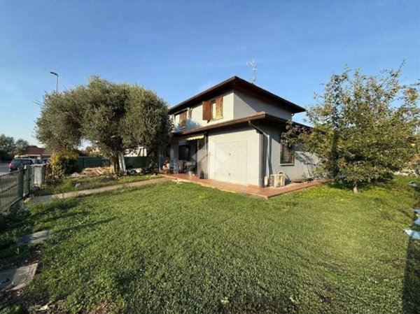 casa indipendente in vendita a Dello in zona Quinzanello