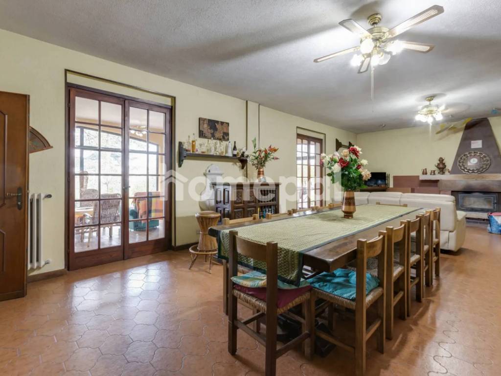 villa in vendita a Desenzano del Garda