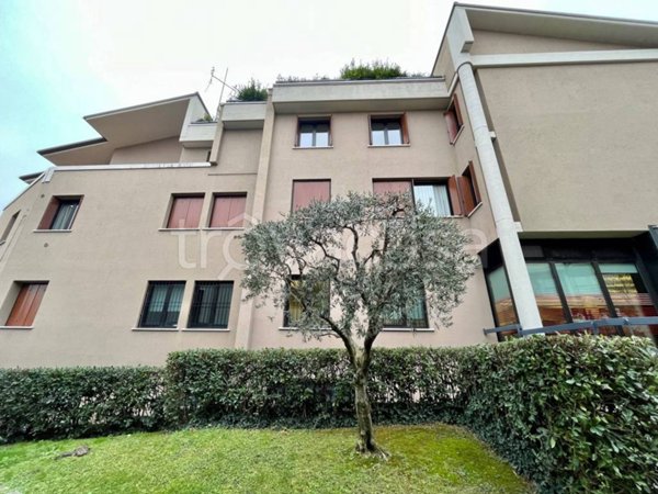 appartamento in vendita a Desenzano del Garda