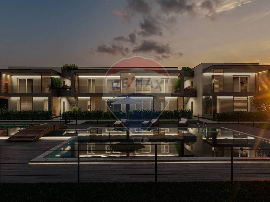 appartamento in vendita a Desenzano del Garda in zona Rivoltella