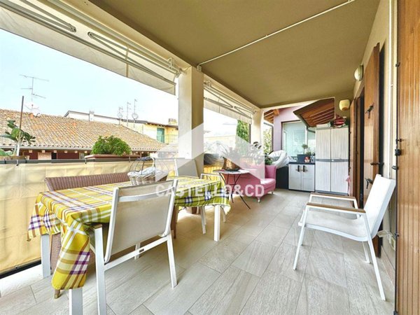 appartamento in vendita a Desenzano del Garda in zona Rivoltella