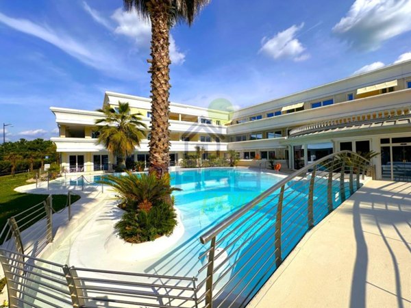 appartamento in vendita a Desenzano del Garda in zona Rivoltella