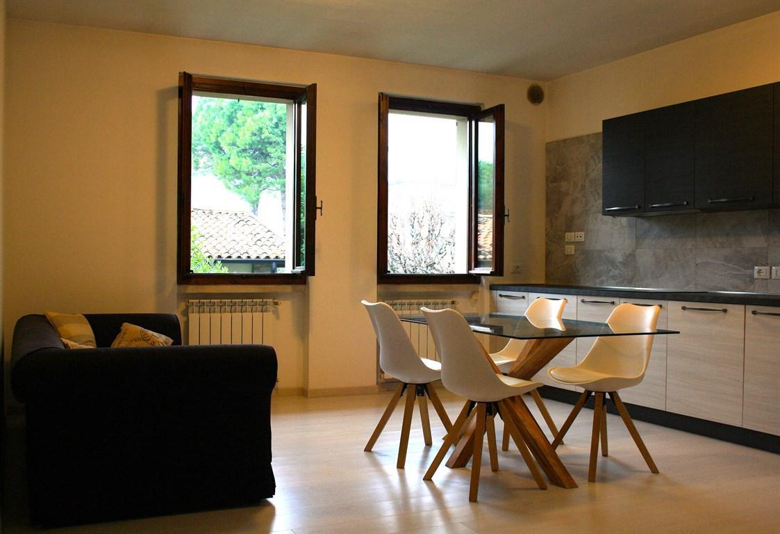 appartamento in vendita a Desenzano del Garda
