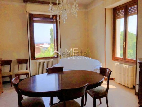 casa indipendente in vendita a Desenzano del Garda