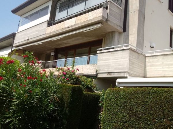 appartamento in vendita a Desenzano del Garda
