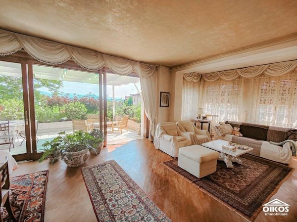 appartamento in vendita a Desenzano del Garda