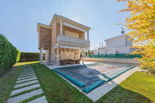 casa indipendente in vendita a Desenzano del Garda