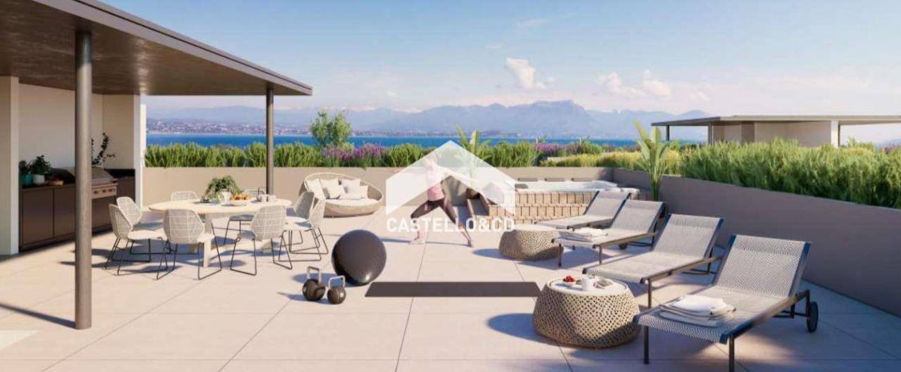 appartamento in vendita a Desenzano del Garda in zona Rivoltella