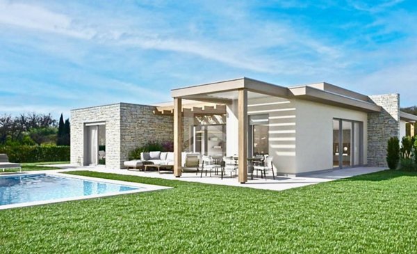 casa indipendente in vendita a Desenzano del Garda
