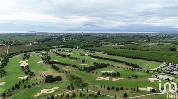 casa indipendente in vendita a Desenzano del Garda