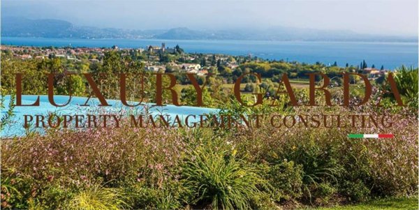 casa indipendente in vendita a Desenzano del Garda
