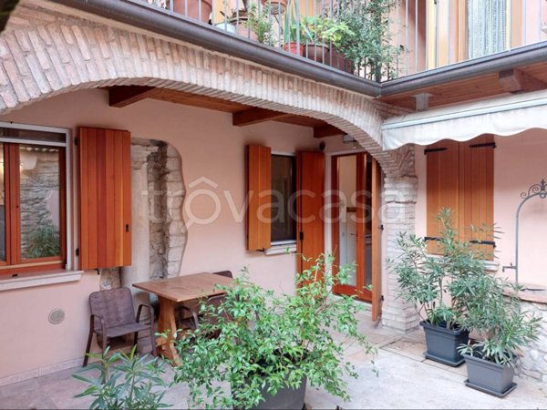 appartamento in vendita a Desenzano del Garda