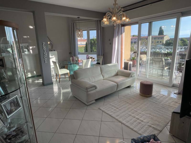 appartamento in vendita a Desenzano del Garda
