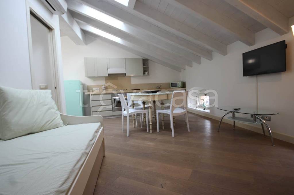 appartamento in vendita a Desenzano del Garda