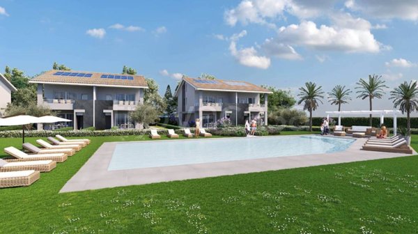 appartamento in vendita a Desenzano del Garda in zona Rivoltella
