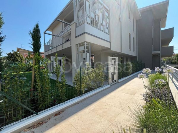 appartamento in vendita a Desenzano del Garda