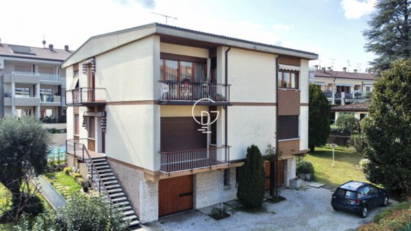 casa indipendente in vendita a Desenzano del Garda