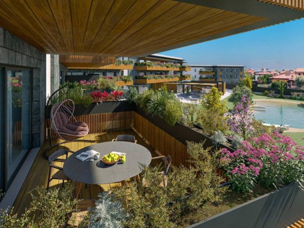 appartamento in vendita a Desenzano del Garda in zona Rivoltella
