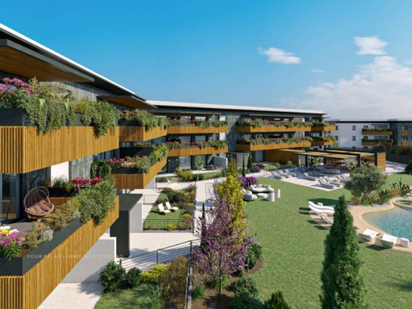 appartamento in vendita a Desenzano del Garda in zona Rivoltella