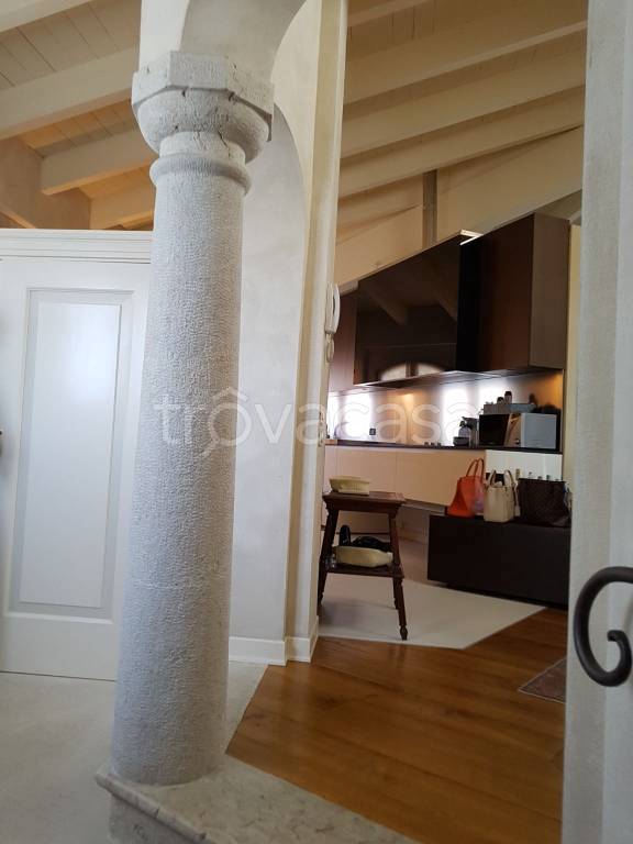 appartamento in vendita a Desenzano del Garda