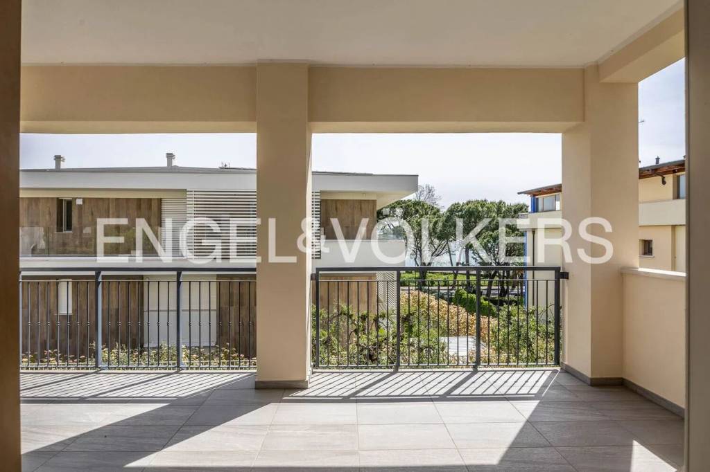 appartamento in vendita a Desenzano del Garda