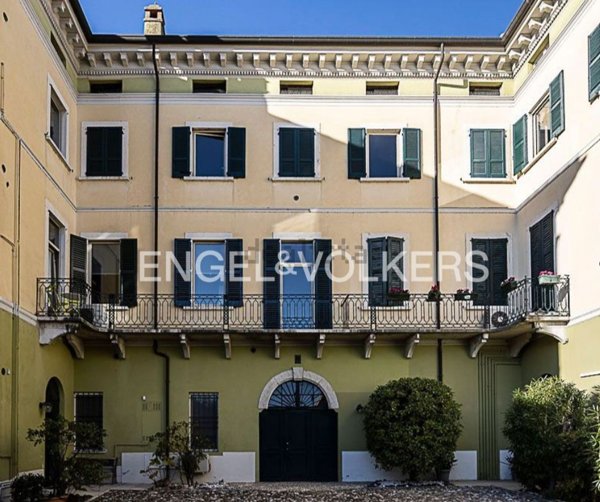 appartamento in vendita a Desenzano del Garda