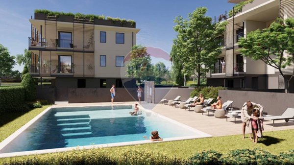 appartamento in vendita a Desenzano del Garda in zona Rivoltella