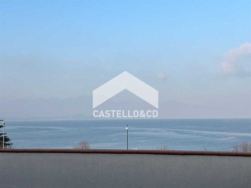 appartamento in vendita a Desenzano del Garda