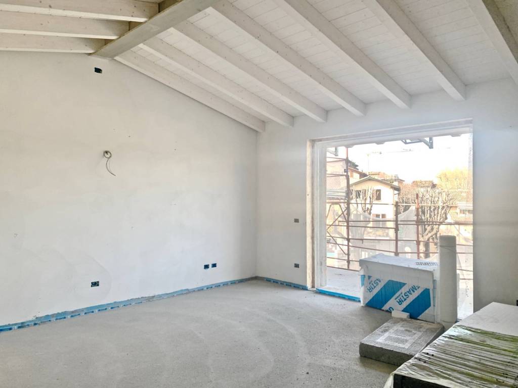 appartamento a Desenzano del Garda in zona San Martino della Battaglia