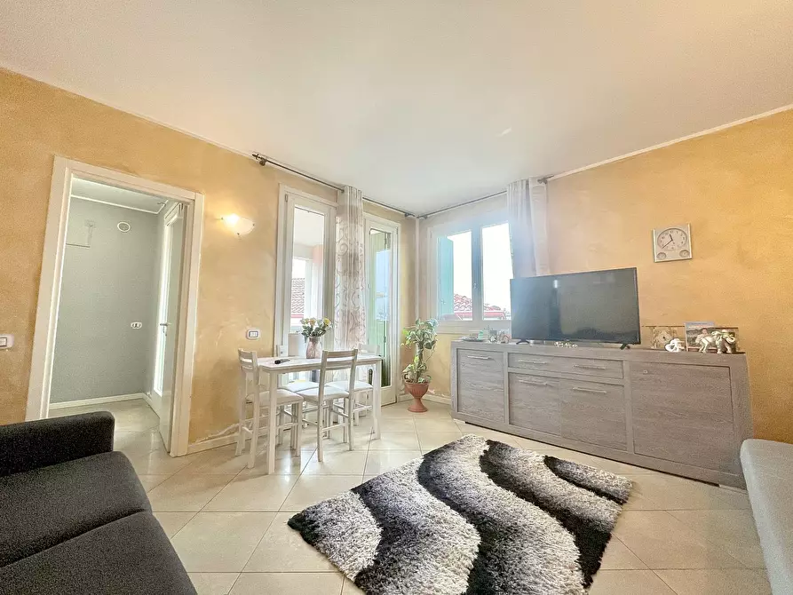 appartamento a Desenzano del Garda in zona San Martino della Battaglia