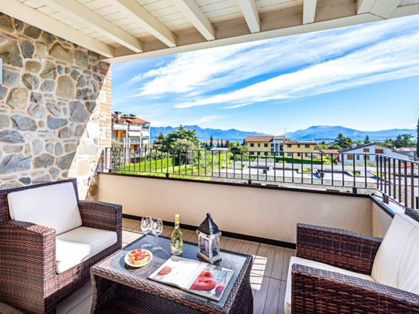 appartamento in vendita a Desenzano del Garda