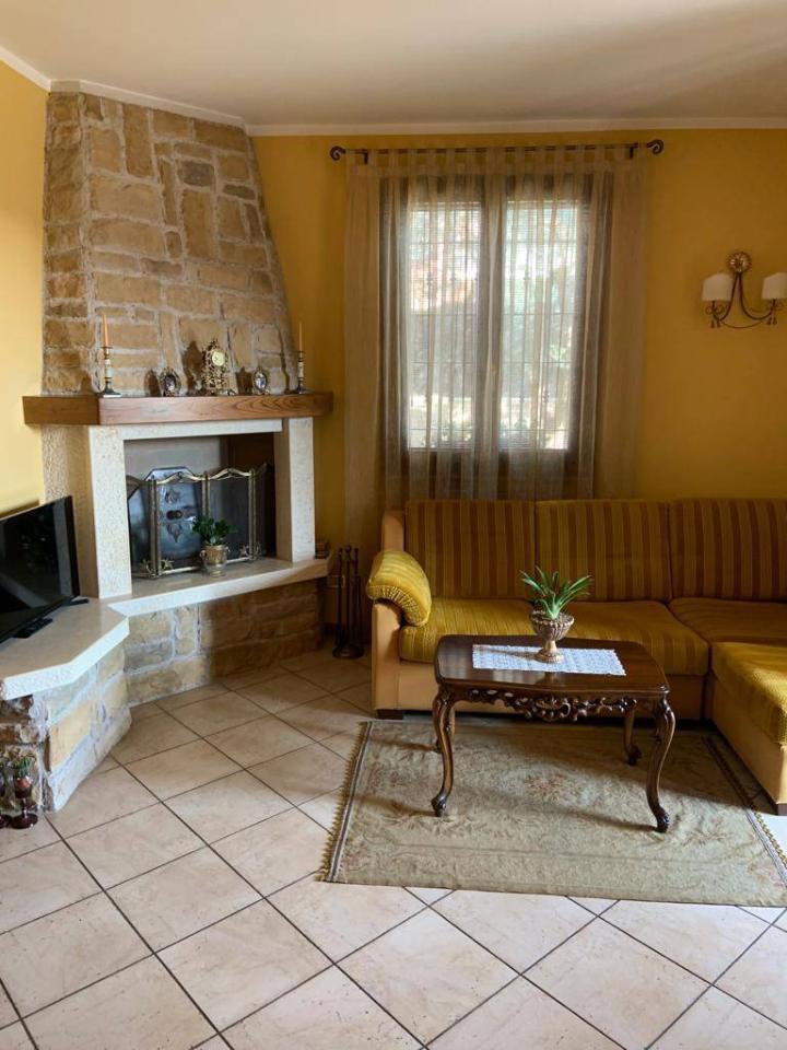 casa indipendente in vendita a Desenzano del Garda