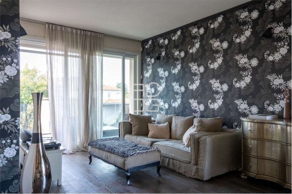 appartamento in vendita a Desenzano del Garda