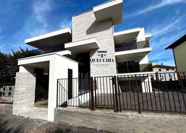 appartamento in vendita a Desenzano del Garda