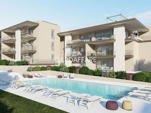appartamento in vendita a Desenzano del Garda in zona Rivoltella