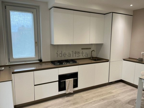 appartamento in vendita a Desenzano del Garda