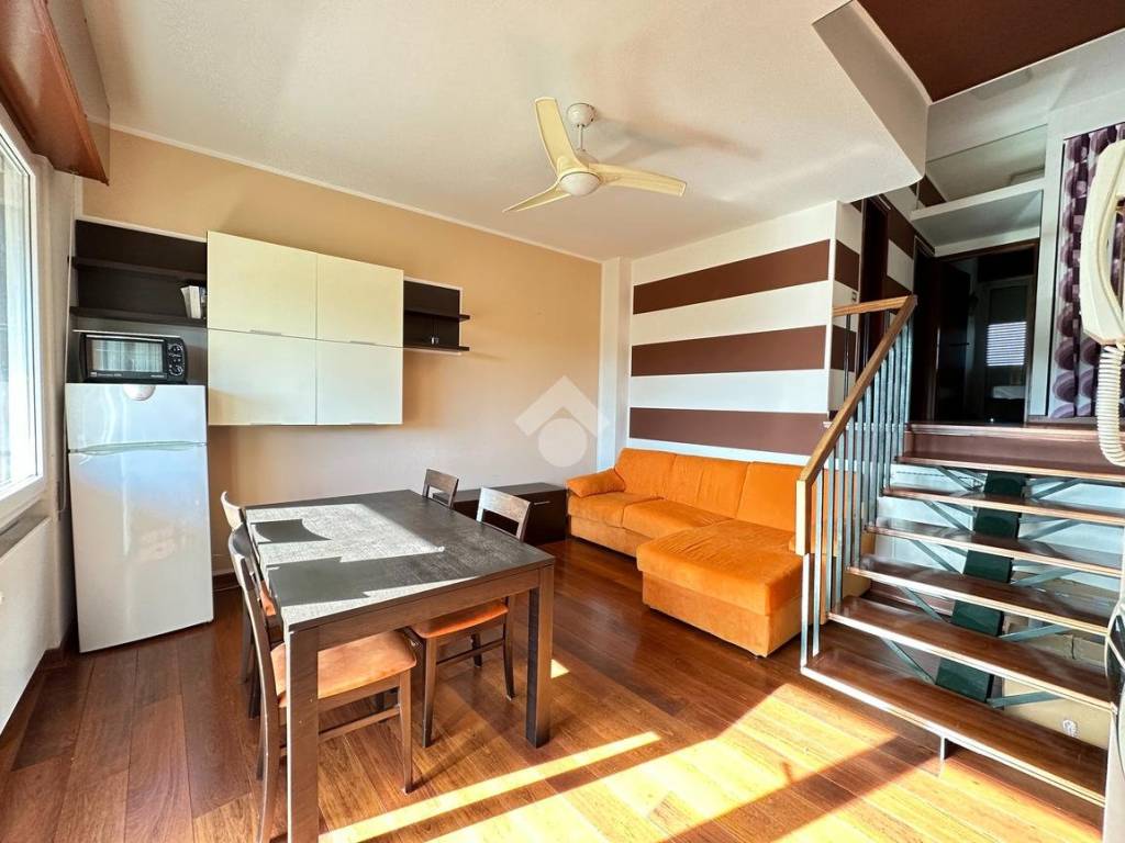 appartamento in vendita a Desenzano del Garda