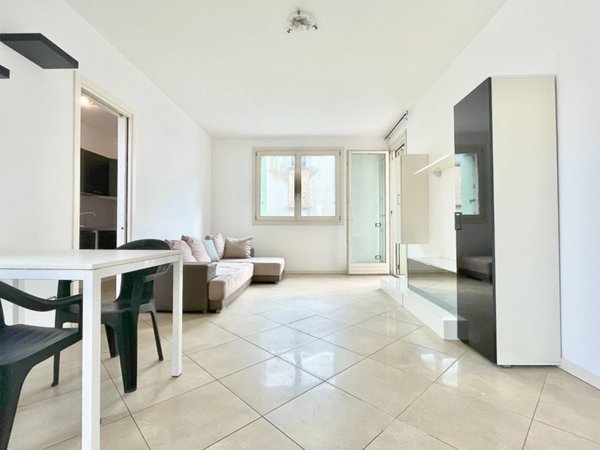 appartamento a Desenzano del Garda in zona San Martino della Battaglia