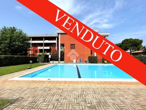 appartamento in vendita a Desenzano del Garda in zona Rivoltella